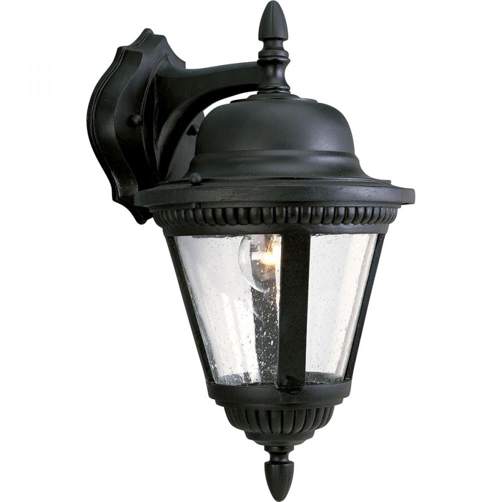 P5863-31 WALL LANTERN 1-100W MED